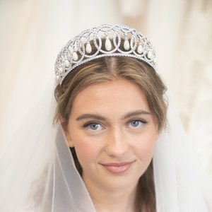 High quality royal family tiara, Queen Elizabeth crown,  Bridal pearl tiara nature zircon, Plated 24k white gold. wedding gift