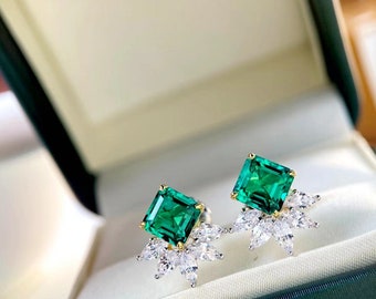 Colombia Emerald stud earring 1.5CT each, VVG color, s925 silver plated 18k gold and white gold. Gift for her