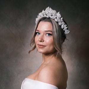 Top quality handmade laurel tiara, leaf Embroidery headpiece, Kate middleton&#39;s coronation headpiece, royal wedding crown, best gift.