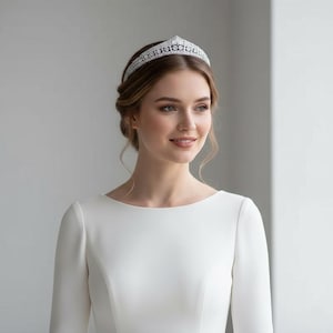 Bruiloft tiarakroon bruids hoofddeksel, 24-karaats witgoud vergulde kristallen bruidskroon, elegante bruiloft haaraccessoire voor bruid