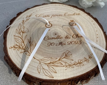 Customizable wooden wedding ring holder, natural eco-friendly boho chic wedding