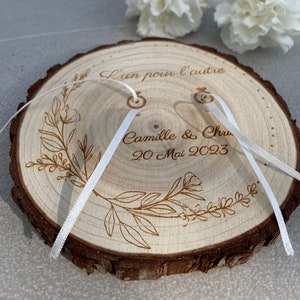 Customizable wooden wedding ring holder, natural eco-friendly boho chic wedding