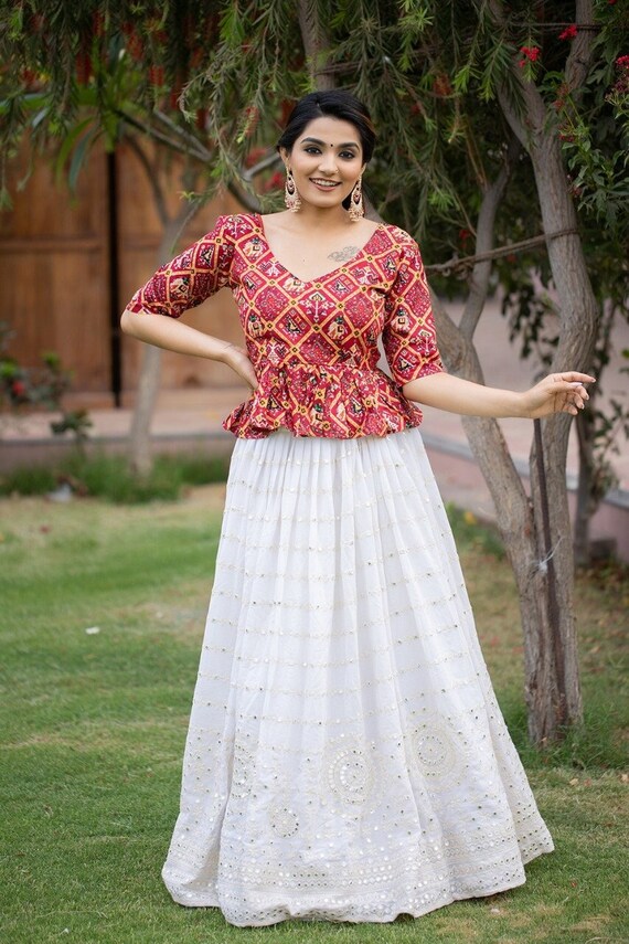 Two piece lehenga best sale choli