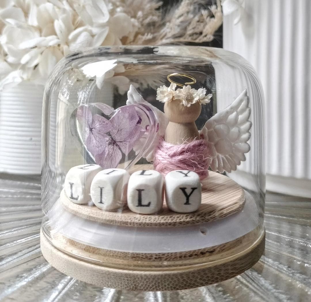 Remembrance_Loss with floral crown - Angel Miniature Globe - Custom Wording, Skin tones & Floral Resin heart