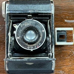 Zeiss Ikon camera - Ikomat - folding camera - antique/vintage