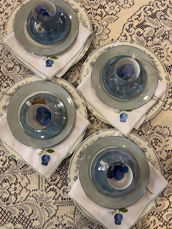 Blue Mix and Match Table Setting for Four People 4 Dinner Etsy