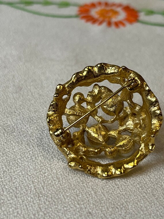 Vintage Richelieu gold, pearl and rhinestone broo… - image 3