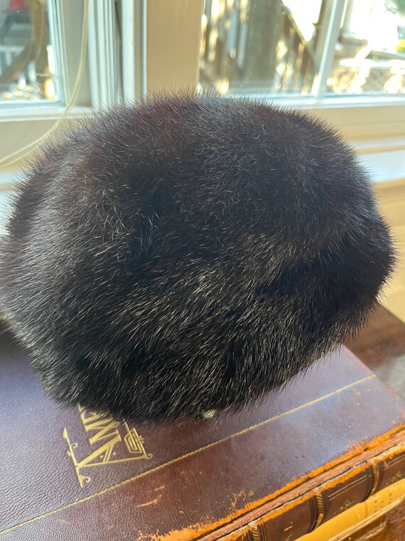 Vintage 1960s mink fur hat - Woodward Lothrop - w… - image 2