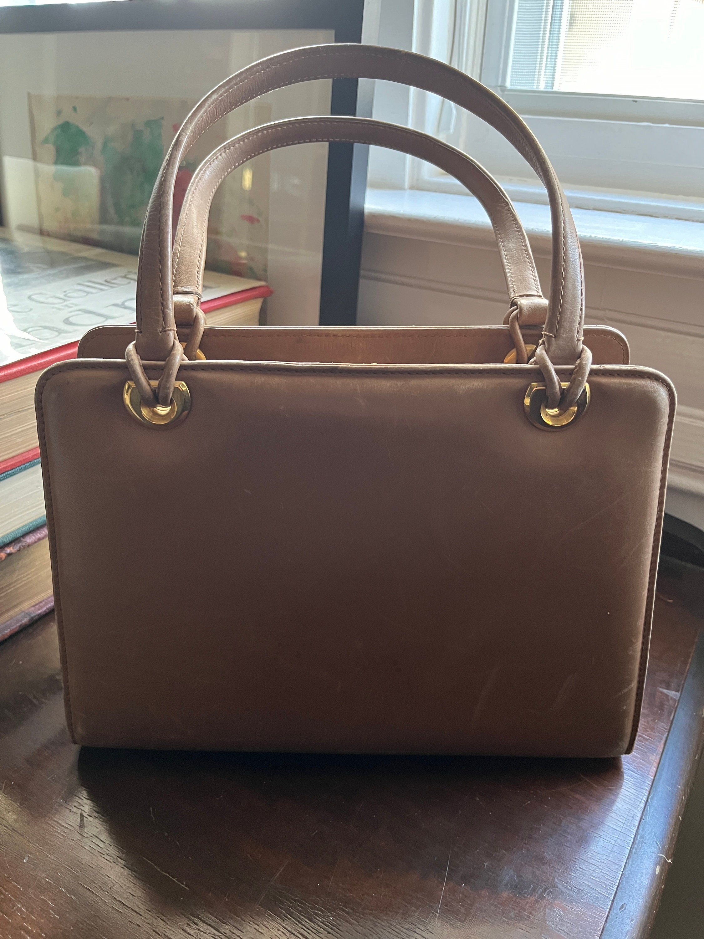 Vintage Gucci Handbag - Brown Leather - Gold Hardware - Made in