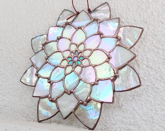 Gebrandschilderd glas bloem Suncatcher: parelmoer witte mandala raam hangend
