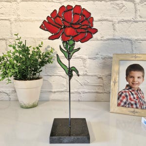 Stained Glass Carnation Suncatcher: January Birth Flower Decor
