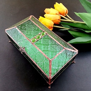 Stained Glass Antique Style Green Color Box, Stained Glass Jewelry Box, Wedding Memories Keepsake Box, Jewelry Storage, Green Glass Box