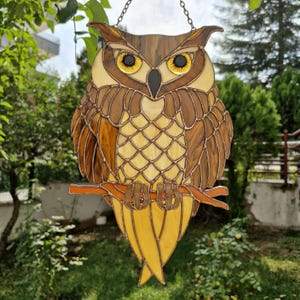 Stained Glass Owl Bird Suncatcher Window Wall Hanging, Owl Bird Animal Gift for Her Him Child, Animal Lovers Home Garden Decor