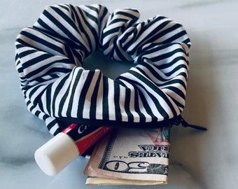 Black And White Stripes Hidden Pocket Zipper Stash Scrunchie