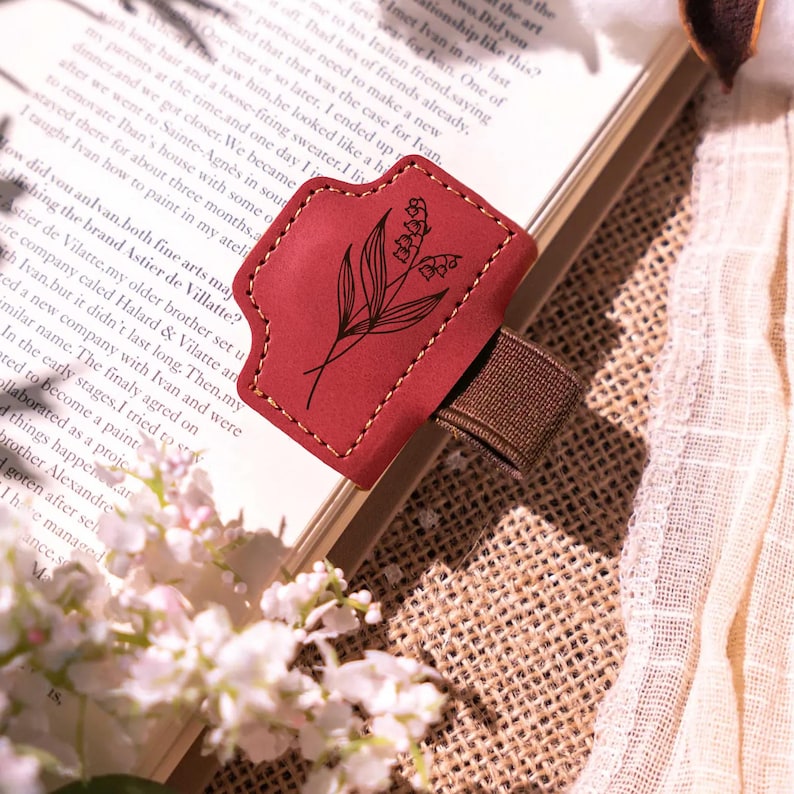 Personalized Magnetic Leather Pen Holder Bookmark, Custom Bookmark Clip with Birth Flower Mothers, Gifts for Men Women Teachers Christmas image 9
