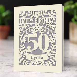 Tarjeta de cumpleaños personalizada, corte de papel láser, tarjeta de cumpleaños con flores de edad especial, cualquier nombre, cualquier edad, 1, 16, 21, 30, 50, 70, 80 Gris