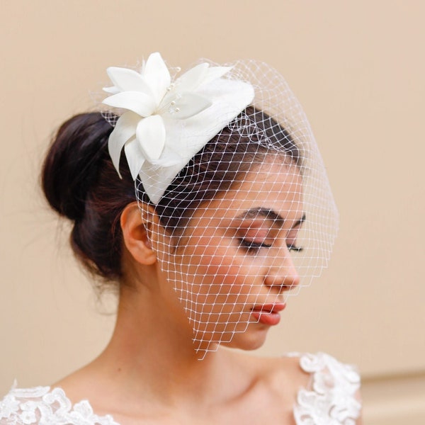 Innocency of Lily Handmade, Pill Box Bridal Fascinator,  Wedding Hat, Headpiece with veil,Easter Hat, Wedding