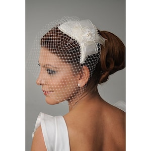 Begonia Flower Pearl Ribbon Handmade Fascinator Pillbox Wedding Hat Bridal Hat Birdcage Veil