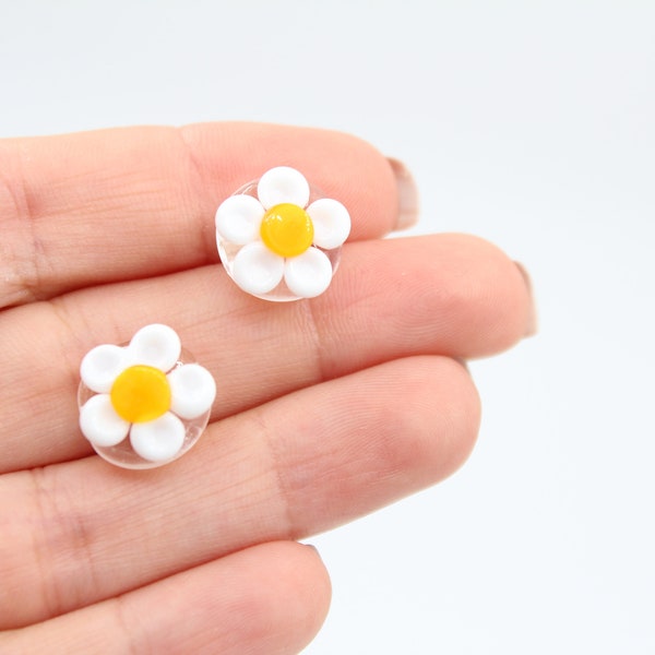 12x12MM  Murano Daisy Glass Beads, Handmade Daisy Charm, Lampwork Beads, Handblown Beads, DIY Daisy Bracelet, Flower Charm, MRN014