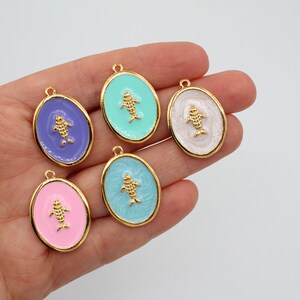 19x22MM 24k Shiny Gold Plated Fish Pendant, Fish Charm, Fish Necklace, Enameled Fish Charms, Fish Pendant, Gold Plated Fish Necklaces GLD412