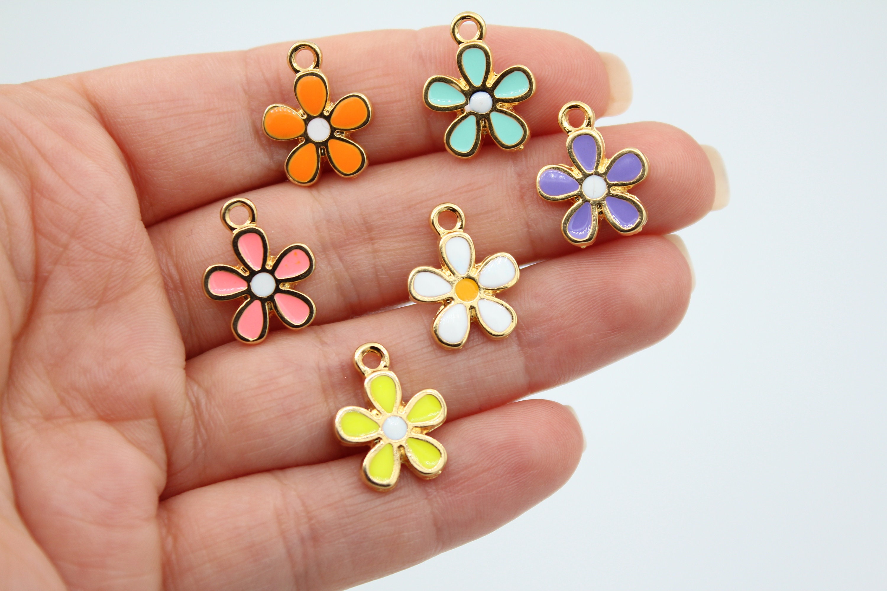 ★daisy★✾14kgf 14x17mm 24K Shiny Gold Plated Daisy Charms, Pretty Daisy Charm