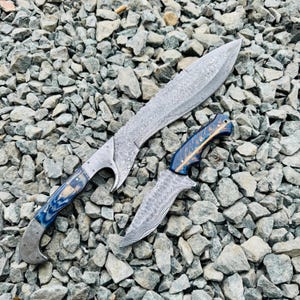 Handgeschmiedetes Damaszener Falcata Schwert & Bowiemesser: Individuelles Jagdmesser