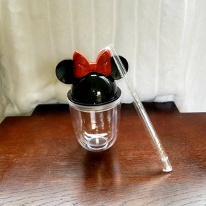 Minnie mouse Double wall Tumbler Includes lid and straw. image 2
