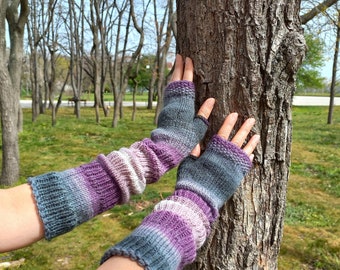 Guantes extra largos sin dedos para mujer, manoplas acrílicas, calentadores de brazos grises y morados, regalo tejido a mano para ella