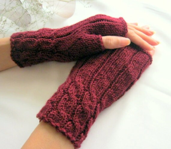 Burgundy wool gloves deals