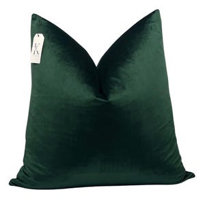 Emerald Green Velvet Decorative Throw Pillow | Dark Green Accent Pillow | Deep Green Cushion Cover | Soft Velvet Pillow | Custom Sizes