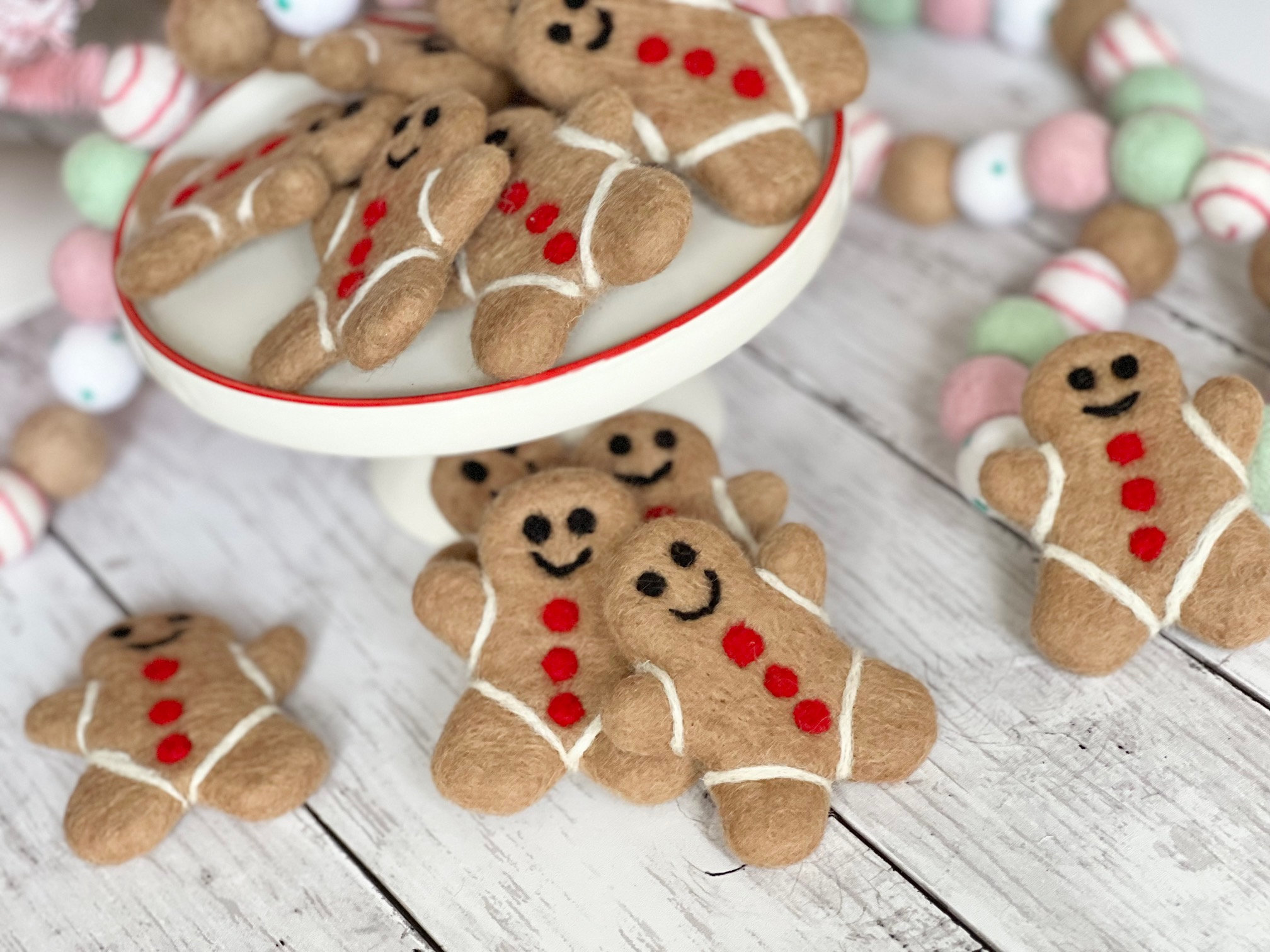 Gingerbread Felted Christmas Wool Shapes Felt Holiday Felt Shapes DIY ...