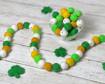 Guirnalda de duendecillo para el día de San Patricio, decoración de fiesta de la suerte irlandesa verde, guirnalda de bolas de fieltro, decoración de San Patricio de fieltro para repisa