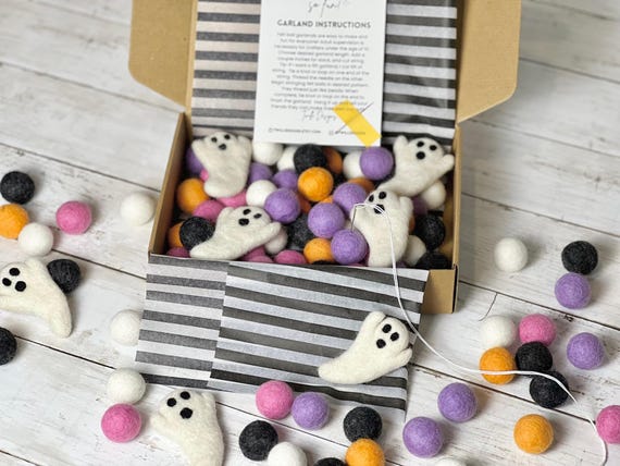 MAKE YOUR OWN! Ghost Halloween Garland! Kids Felt Craft Kit Gift Limited Edition Fall 2025 Halloween Crafts diy Felt Ball Garland