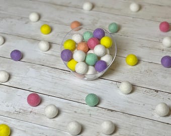 Bunny Tails Bright Felt Ball Mixture Easter Party Banner Felt Balls Mix for Decoration or Crafting