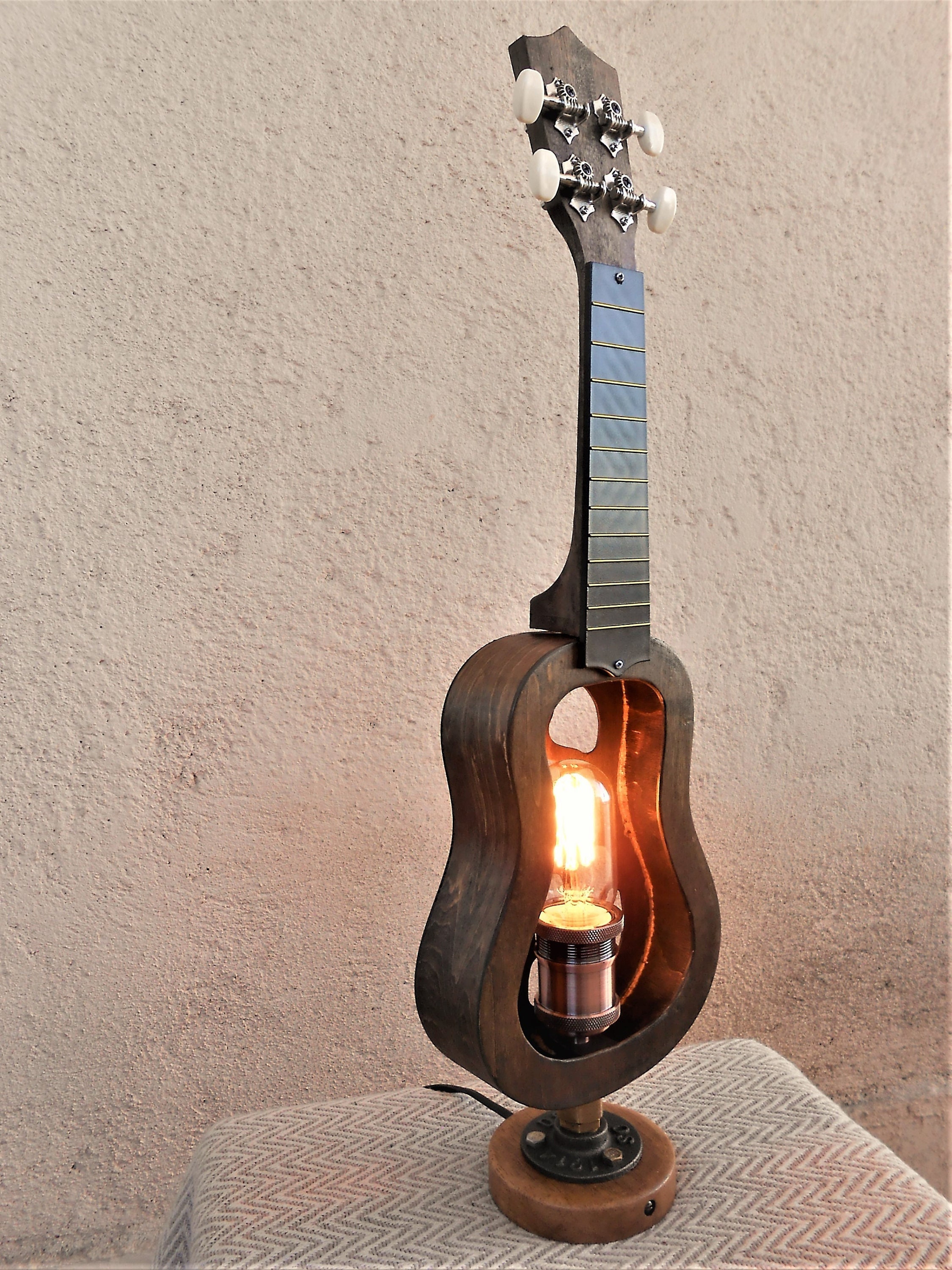 Musical Instrument Desk Lamp ART & ARTIFACT Guitar Accent Lamp Upright Electric Guitar Light 