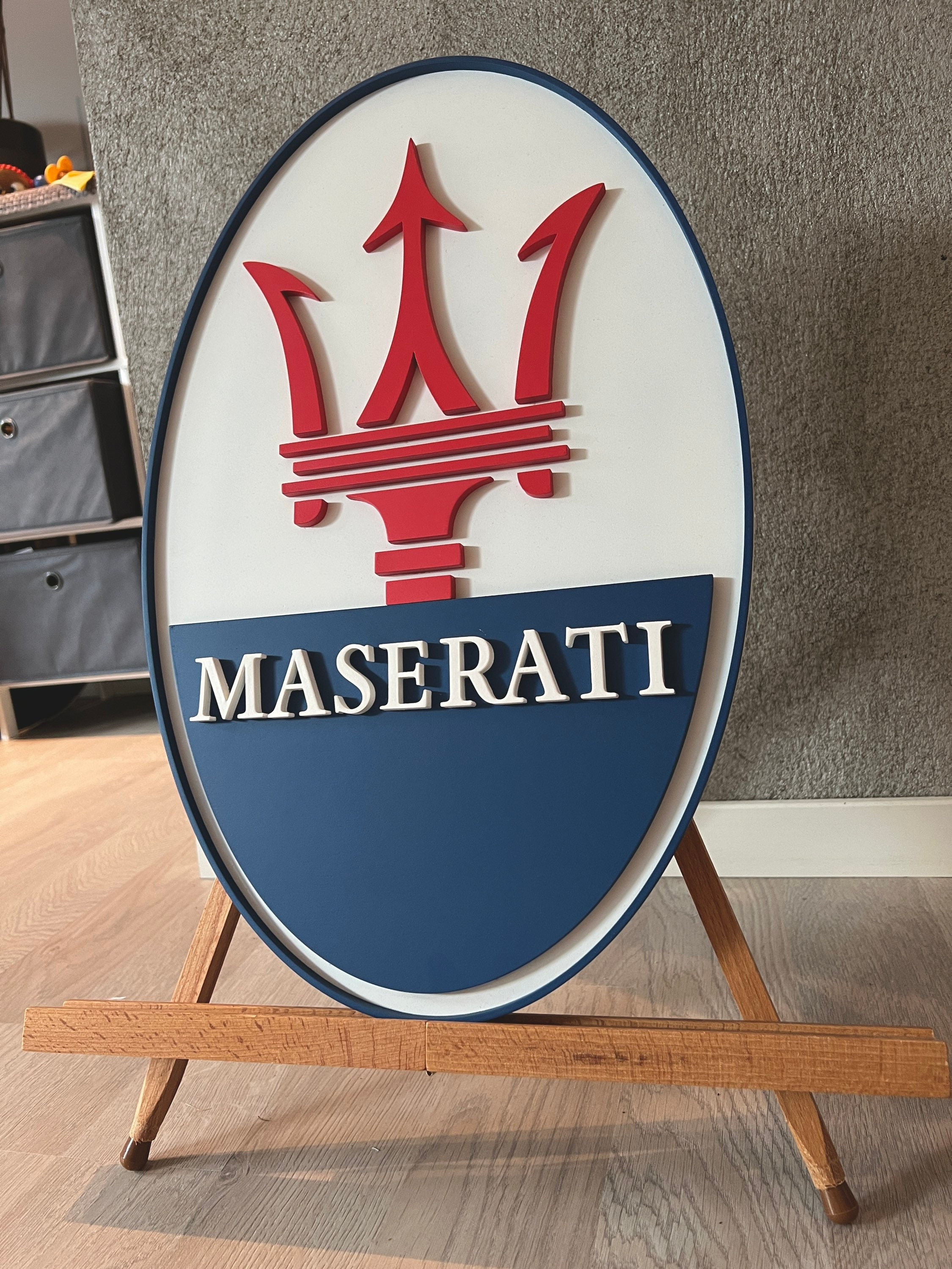 Maserati logo - Etsy 日本