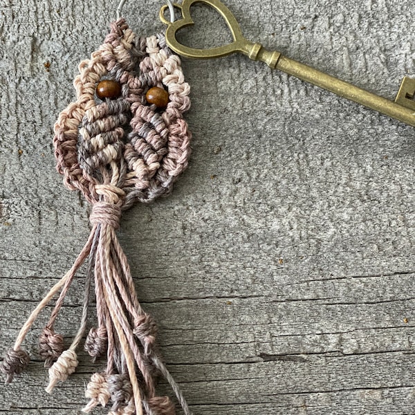 Macrame Owl Keychain, Mini Macrame Owl, Rear View Mirror Hanger, Macrame Keychain, Hemp Keychain, Hemp Owl, Hemp Ornament, Macrame ornament