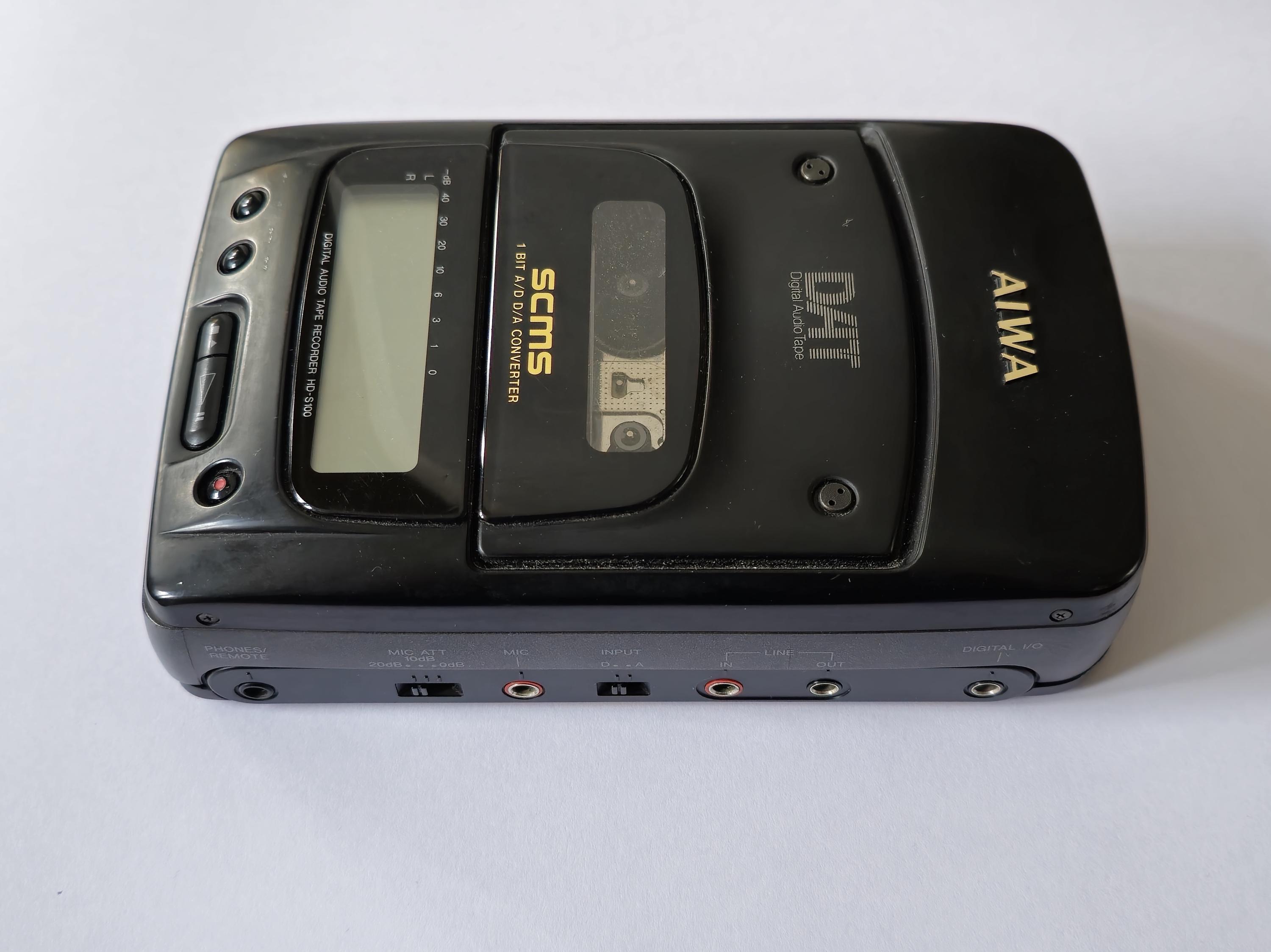安心の送料込み！！アイワ aiwa ポータブルDAT HD-S1【ks-9】 HD-S100