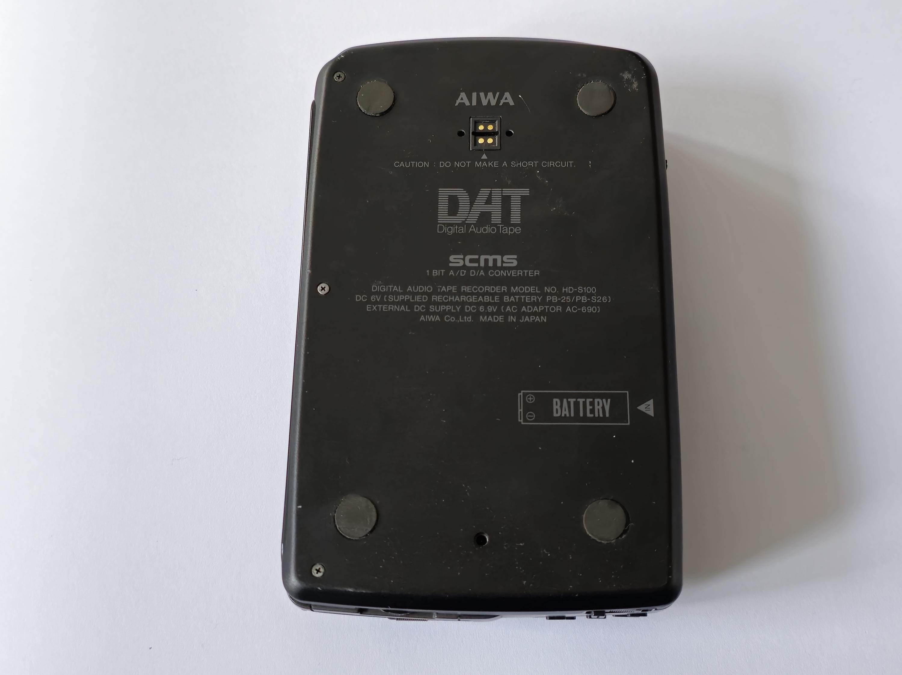 安心の送料込み！！アイワ aiwa ポータブルDAT HD-S1【ks-9】 HD-S100
