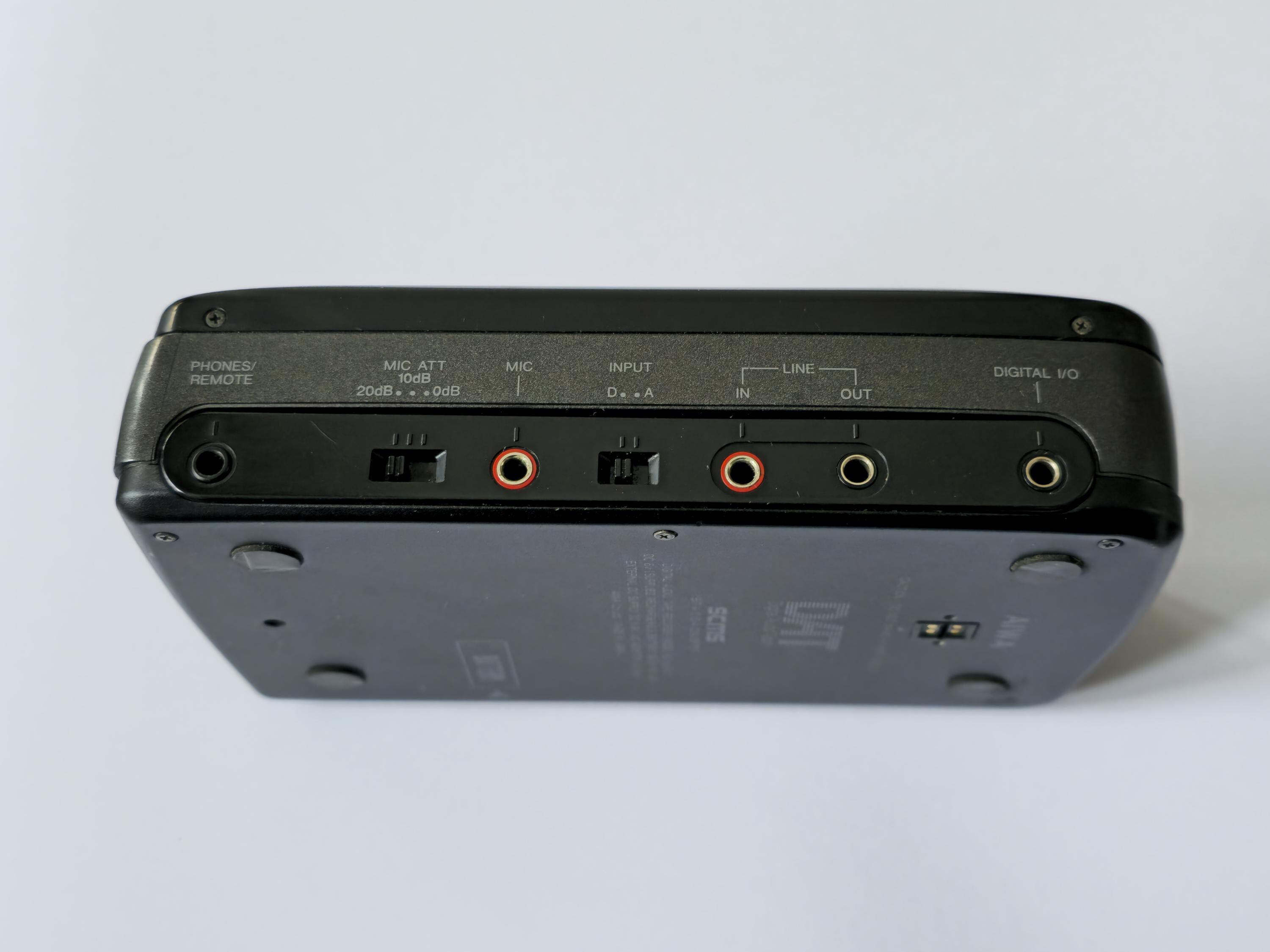 安心の送料込み！！アイワ aiwa ポータブルDAT HD-S1【ks-9】 HD-S100