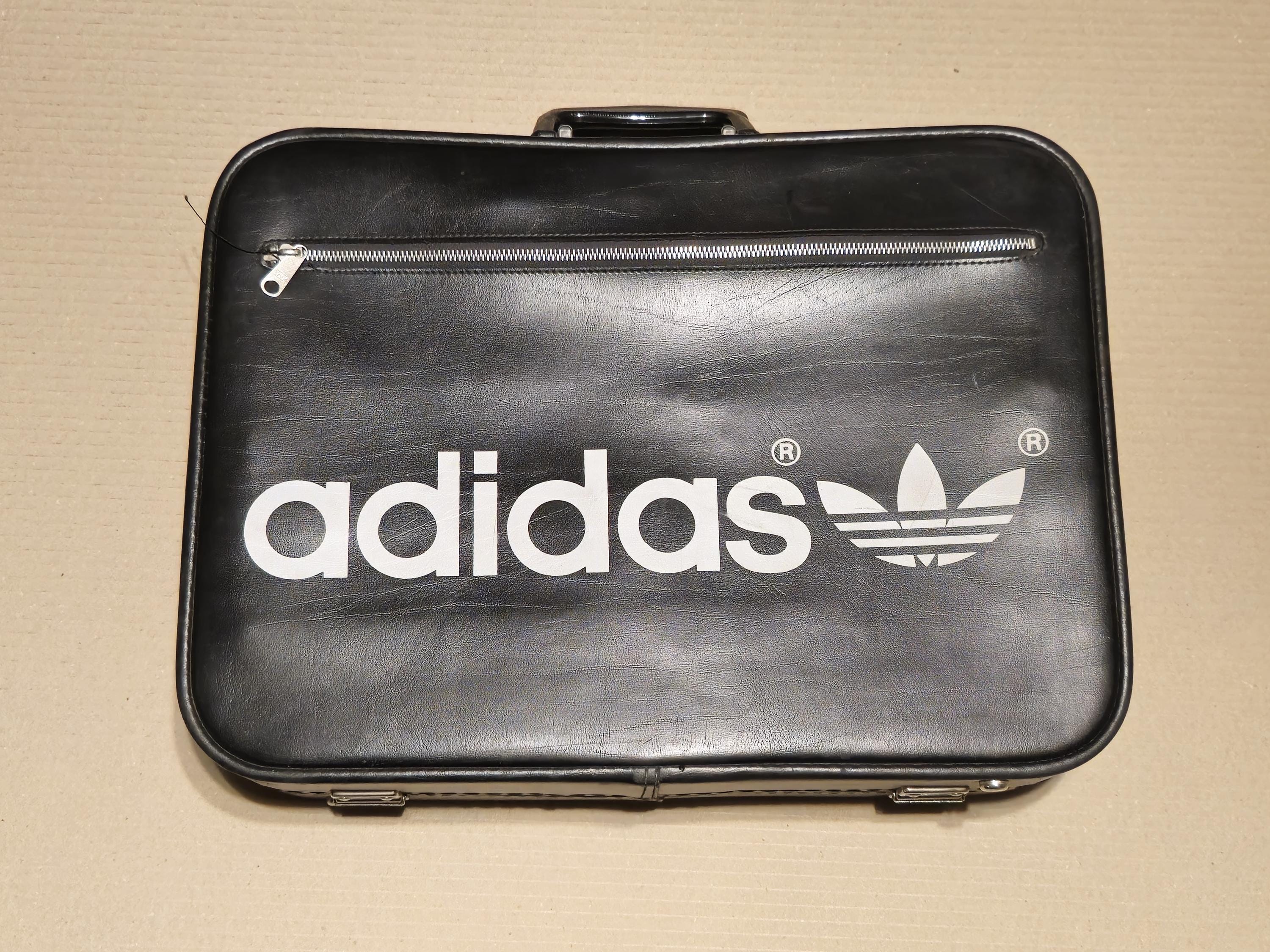 超希少☆極美品 adidas アディダス ピーターブラック バッグ　イギリス製 アディダス PETER BLACK (ピーターブラック)社製 稀少ロゴタイプ