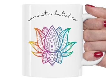 Taza Namaste Bitches, Taza de loto, Tazas divertidas para yogui, Decoración del hogar de coqueta rosa, Taza celestial, Regalos Namaste, Regalo de despedida para compañero de trabajo