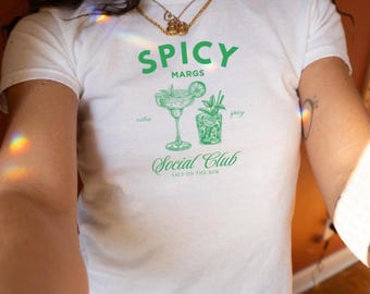 Koszulka Spicy Margarita Klub towarzyski Bluza Koszulka Spicy Marg Alkohol Tank Topy Wódka Prezenty Nadmorski Wnuczka Klub plażowy Temat Alkohol Ekipa