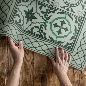 Tapis d'extérieur tresse espagnole, Moquette de terrasse en faux carrelage, Tapis en vinyle vert, Tapis de véranda, Tapis acceptant les animaux de compagnie, Tapis facile à nettoyer