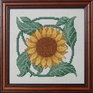 Cross Stitch, floral, William De Morgan, Cross Stitch Pattern, Victorian design, arts and crafts style, Corbridge