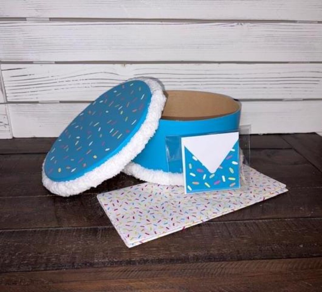 8 Inch Round Gift Box Kit, Blue Round Box With Painted Sprinkles, Round ...