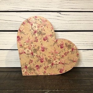 Vintage Style Wood Heart With Flowers