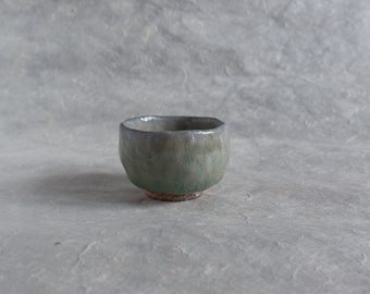 Small Glassy celadon teacup 01
