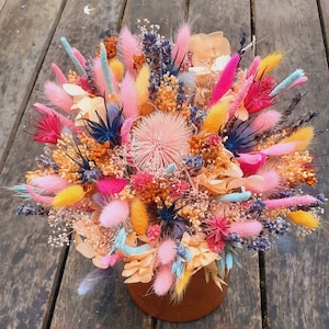 Ramo de flores secas de colores Lynette, rosa, fucsia, naranja, regalo para niña de boda, ramo de flores, arreglos florales secos para novia.