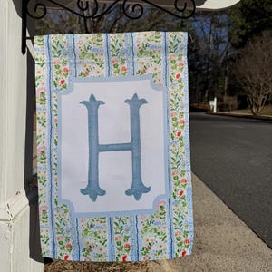 Personalized Crest Garden Flag, floral Preppy Coquette Initial Yard decor, Grandmillennial Decor, Porch Banner, Watercolor Chinoiserie Flag